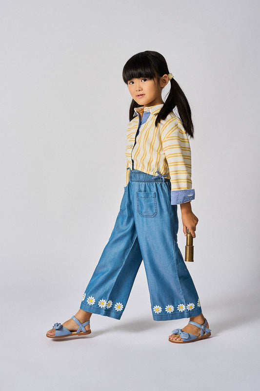 Buttercup Button-Up